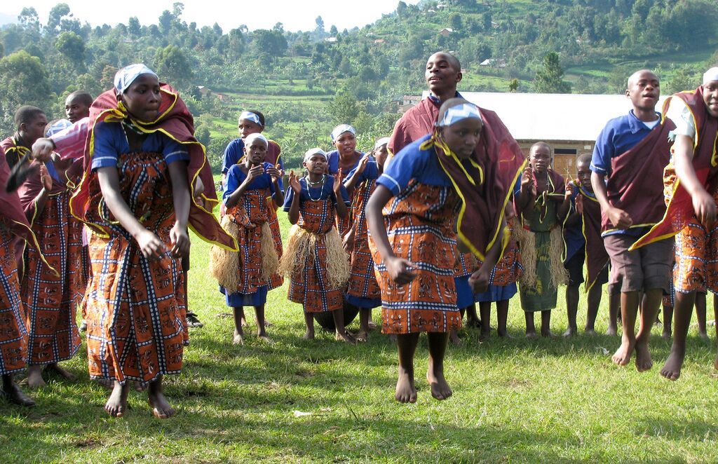 Solimar Uganda Dance